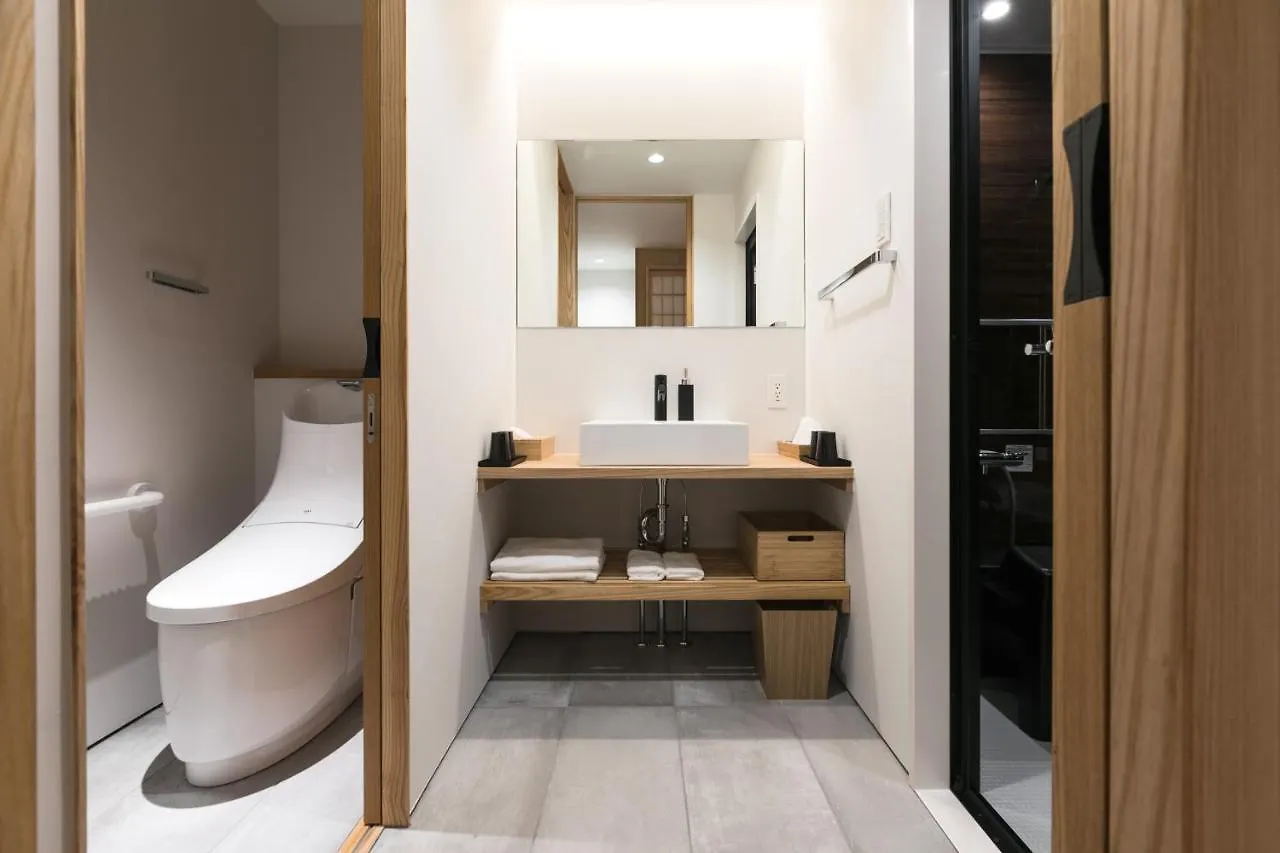 Design Hotel Kyoto Fuyacho 3*,
